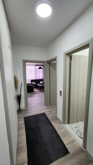 City Center Apt Wfree P Skopje Exterior foto